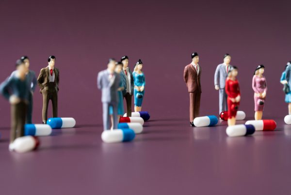 pros and cons different staffing models healthcare